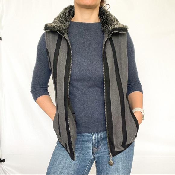 Icelandic Design Gray Wool Vest Women Size Small - Picture 3 of 16